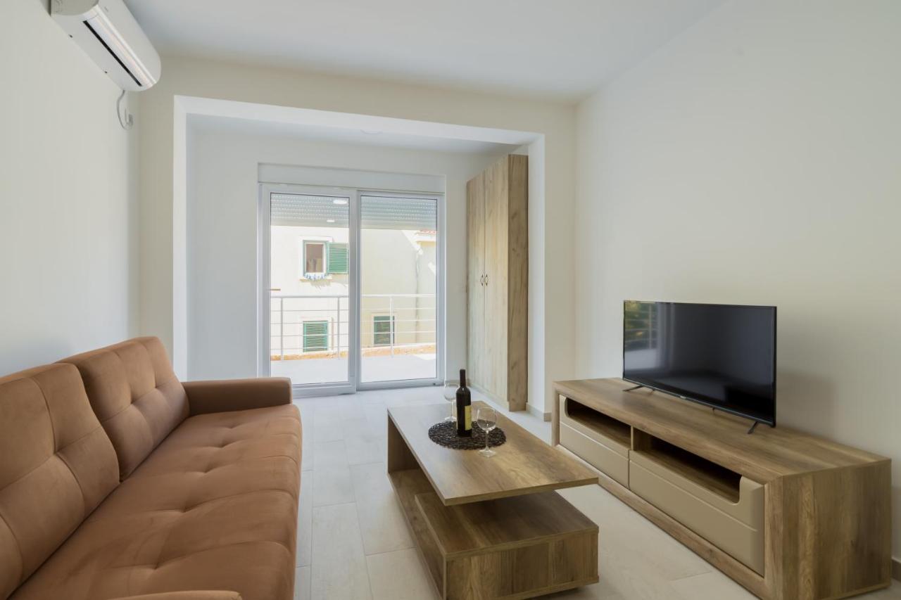 Grejm Lux Family Апартаменти